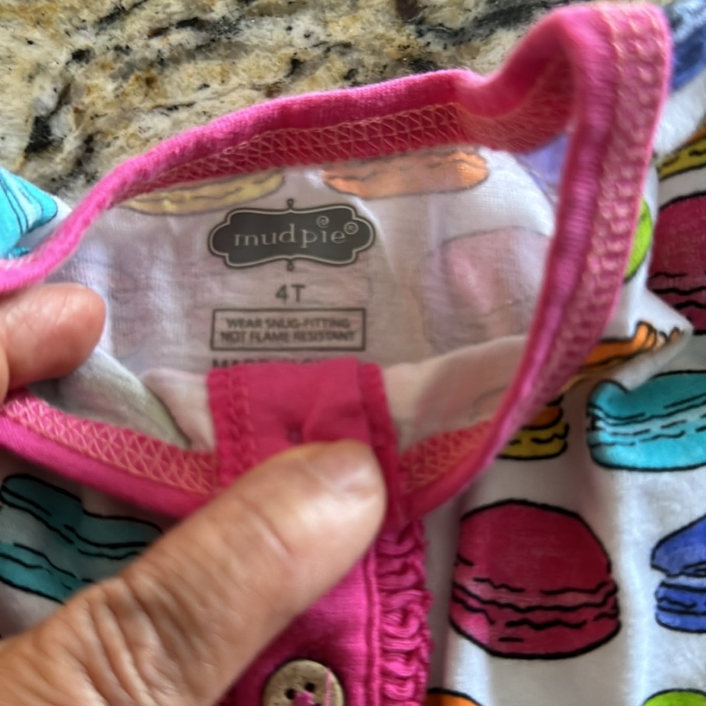 Macarons PJs - Picture 2 of 2